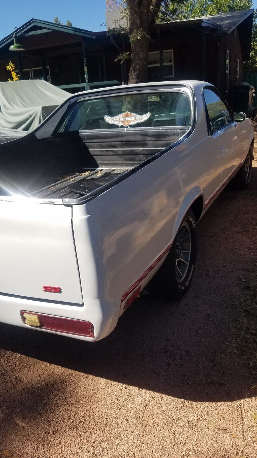 Chevrolet-El-Camino-1979-White-Black-999999-6