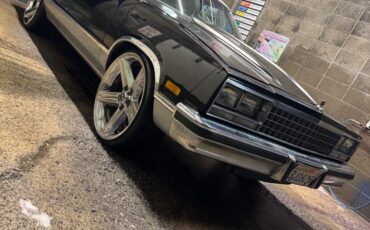 Chevrolet-El-Camino-1987-Black-Gray-56900-1