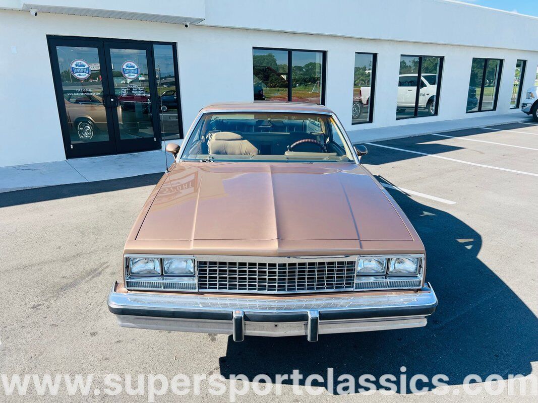 Chevrolet-El-Camino-Pickup-1985-Gold-Tan-0-9