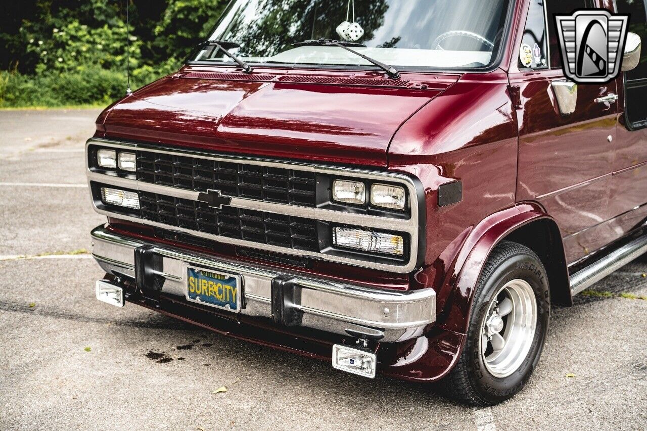 Chevrolet-G20-Van-Cabriolet-1992-Burgundy-Burgundy-99319-10