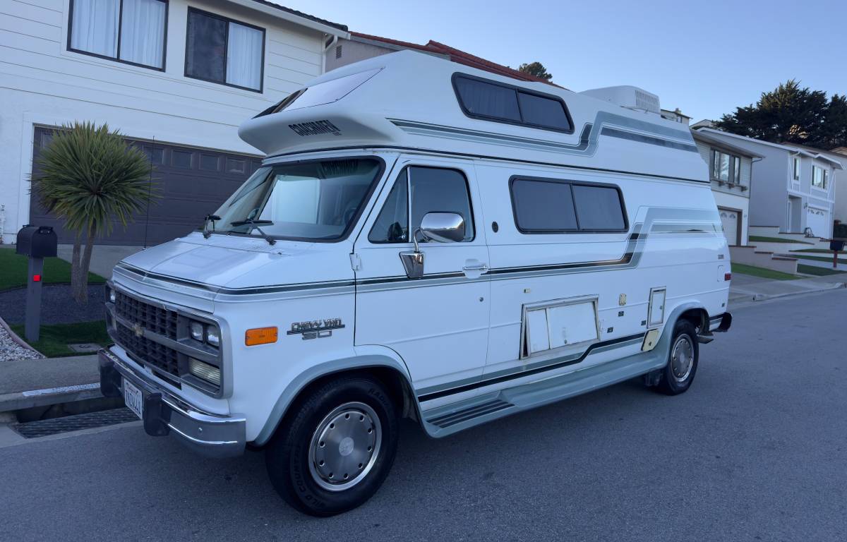 Chevrolet-G30-coachmen-1992-white-99779-3