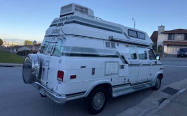 Chevrolet-G30-coachmen-1992-white-99779-6