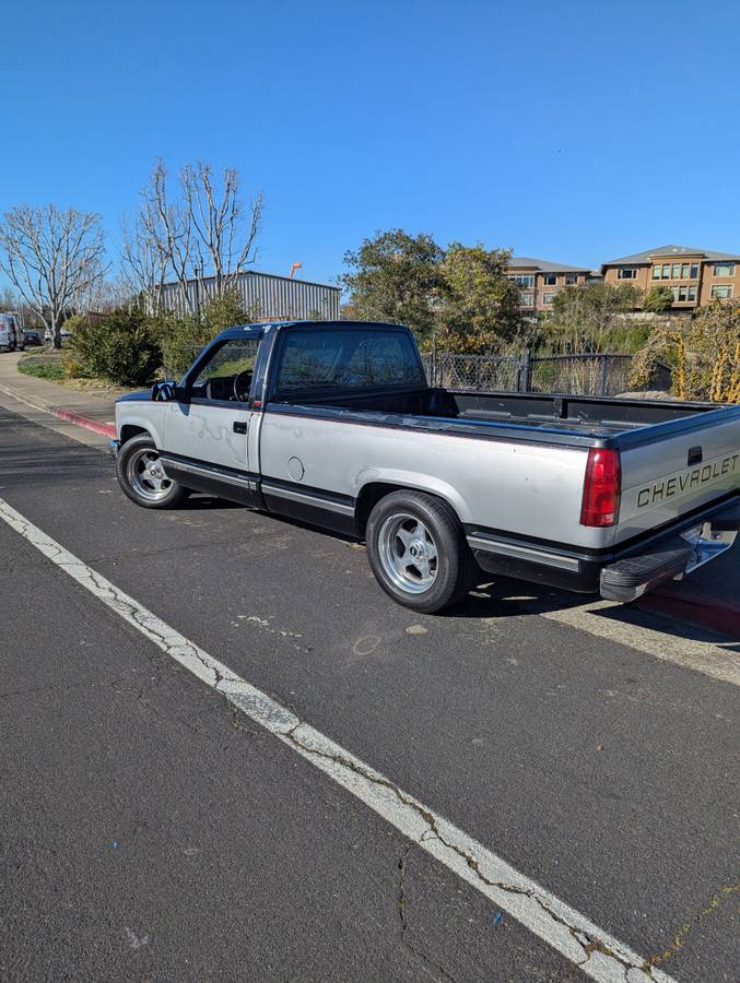 Chevrolet-Gmt-400-12-ton-nominal-1989-grey-321868-3