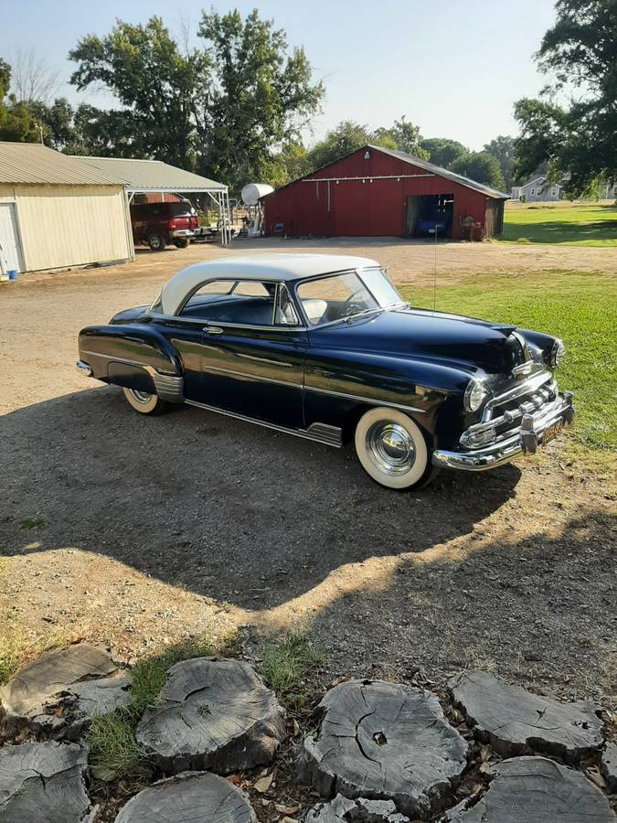 Chevrolet-Hardtop-1952-32187