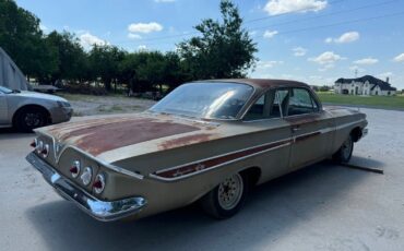 Chevrolet-Impala-1961-17