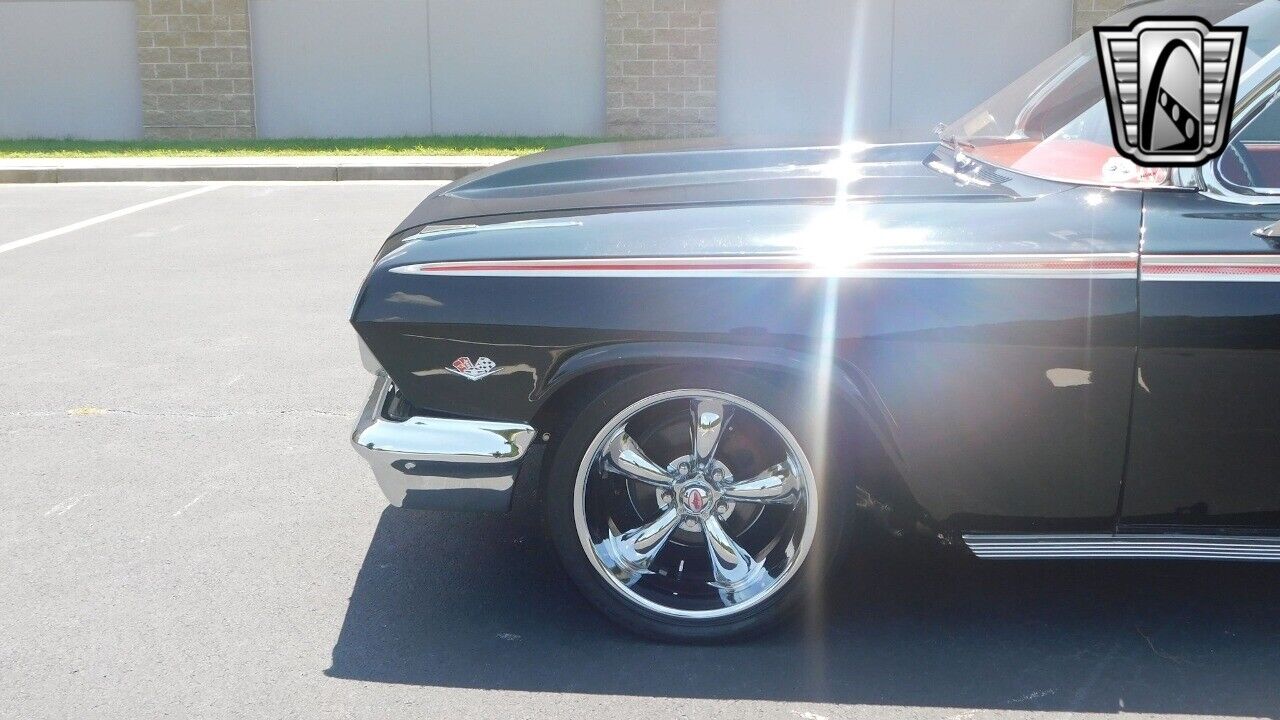 Chevrolet-Impala-1962-Black-Red-52753-11