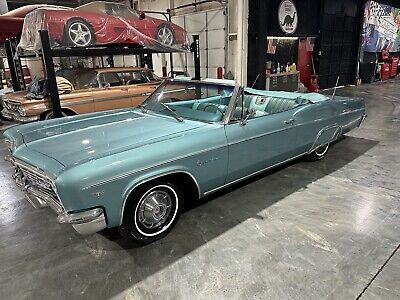 Chevrolet-Impala-1966-Green-82077-1