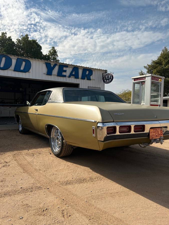 Chevrolet-Impala-1969-43452-2