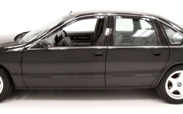 Chevrolet-Impala-1996-1