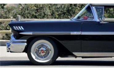 Chevrolet-Impala-Cabriolet-1958-Black-Red-79111-24