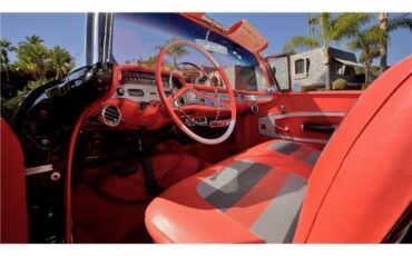 Chevrolet-Impala-Cabriolet-1958-Black-Red-79111-27