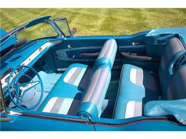 Chevrolet-Impala-Cabriolet-1958-Blue-Blue-75737-33