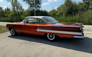 Chevrolet-Impala-Coupe-1960-2