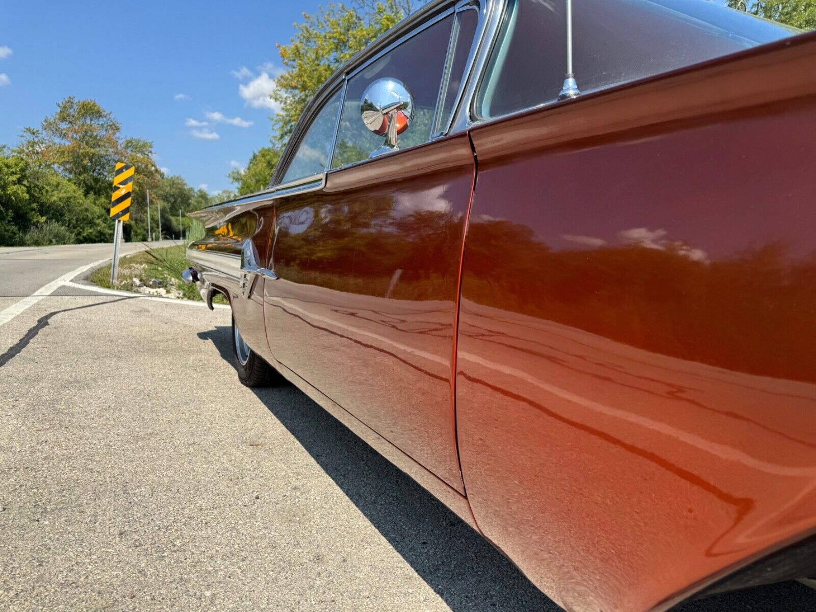 Chevrolet-Impala-Coupe-1960-28