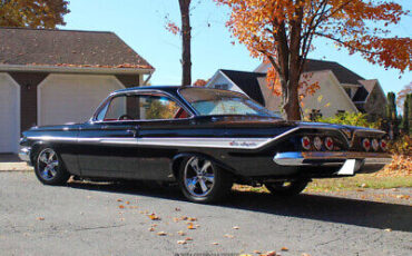 Chevrolet-Impala-Coupe-1961-Black-White-72482-5