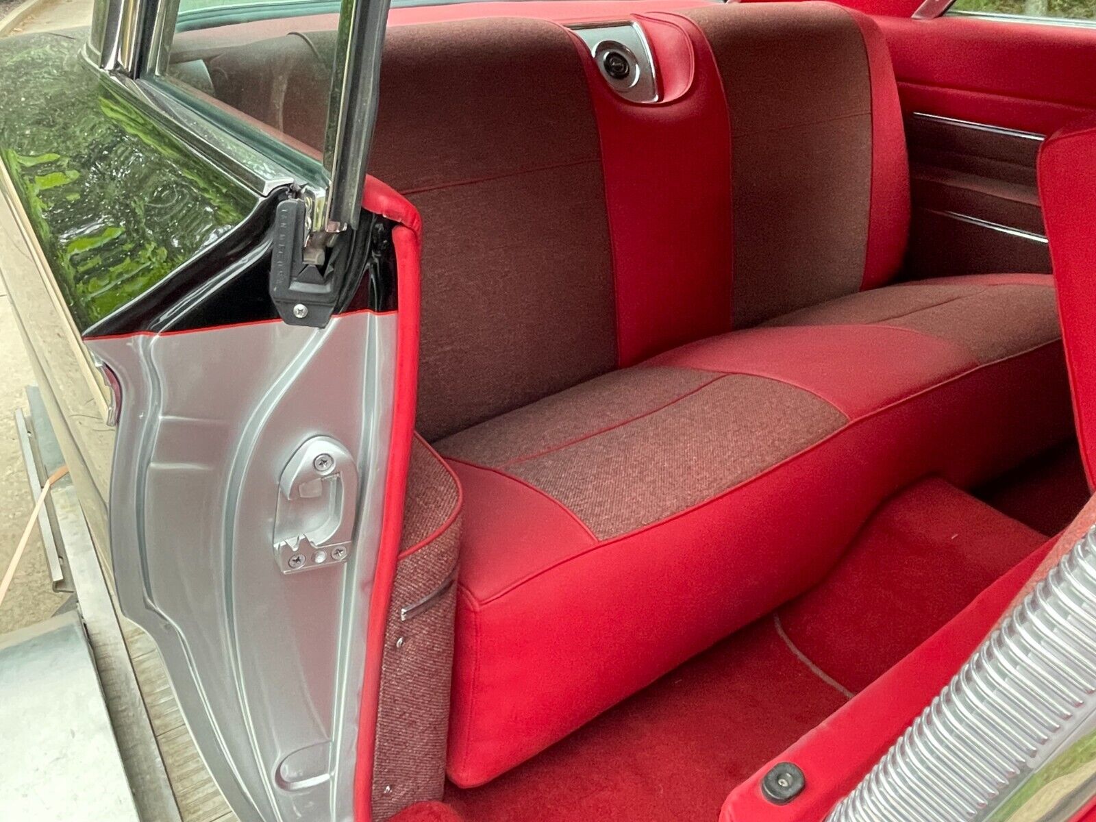 Chevrolet-Impala-Coupe-1962-Red-Black-3626-10