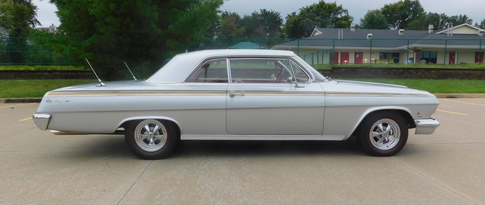 Chevrolet-Impala-Coupe-1962-Silver-Red-143125-10