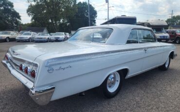 Chevrolet-Impala-Coupe-1962-White-Blue-90059-1