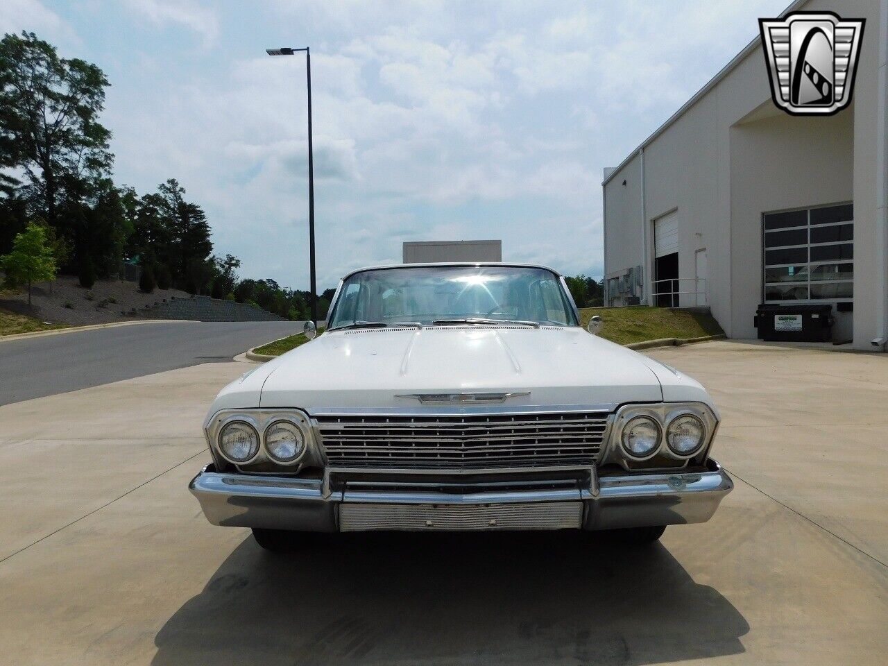 Chevrolet-Impala-Coupe-1962-White-Red-50805-3