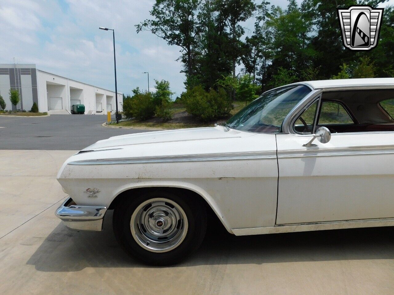 Chevrolet-Impala-Coupe-1962-White-Red-50805-5