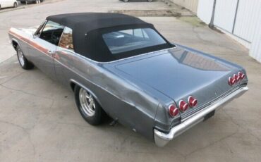 Chevrolet-Impala-Coupe-1965-Gray-Black-1640-12