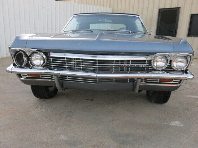 Chevrolet-Impala-Coupe-1965-Gray-Black-1640-14