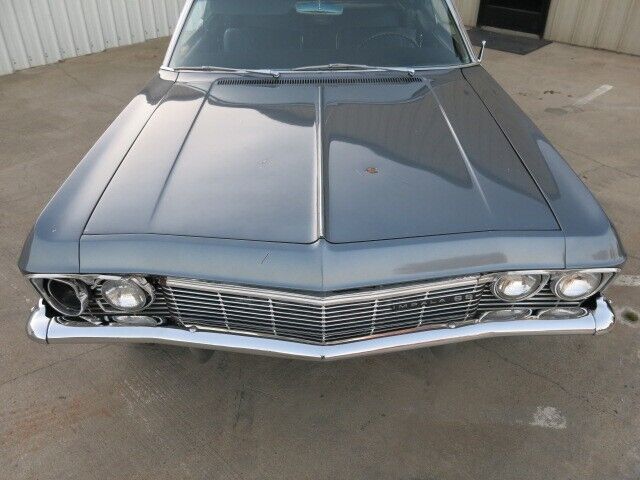 Chevrolet-Impala-Coupe-1965-Gray-Black-1640-17