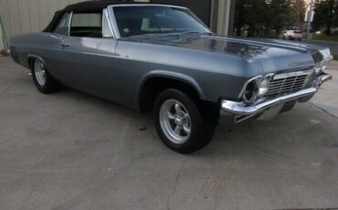 Chevrolet-Impala-Coupe-1965-Gray-Black-1640-19