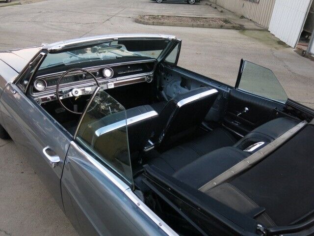 Chevrolet-Impala-Coupe-1965-Gray-Black-1640-36