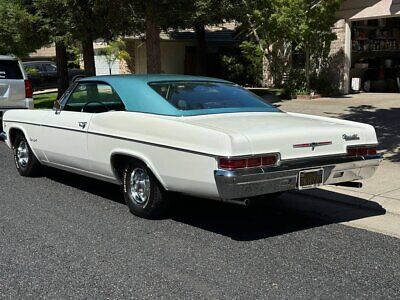 Chevrolet-Impala-Coupe-1966-White-Teal-28485-2