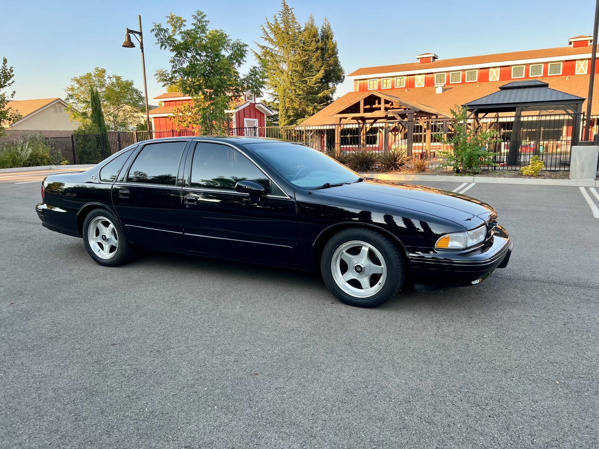 Chevrolet-Impala-ss-1994-1