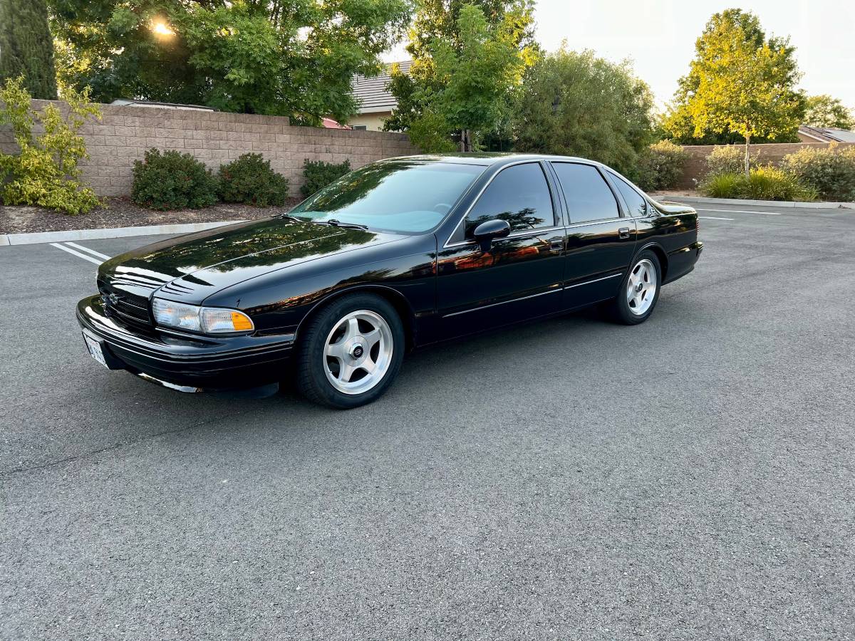 Chevrolet-Impala-ss-1994-9