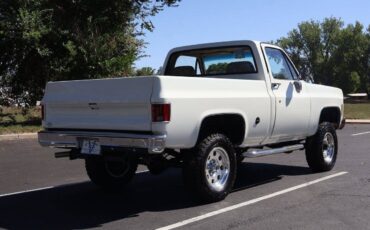 Chevrolet-K-10-1974-white-768-4