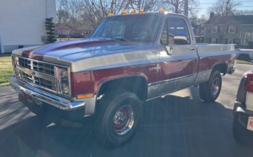 Chevrolet K10  year1}