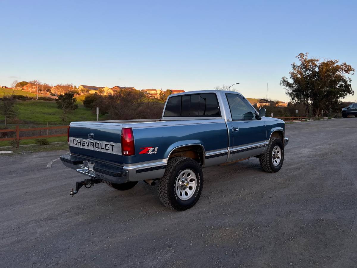 Chevrolet-K1500-4x4-1989-blue-449006-1