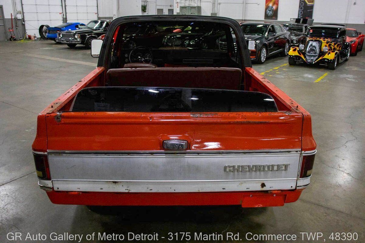 Chevrolet-K5-Blazer-1977-Orange-Brown-0-5