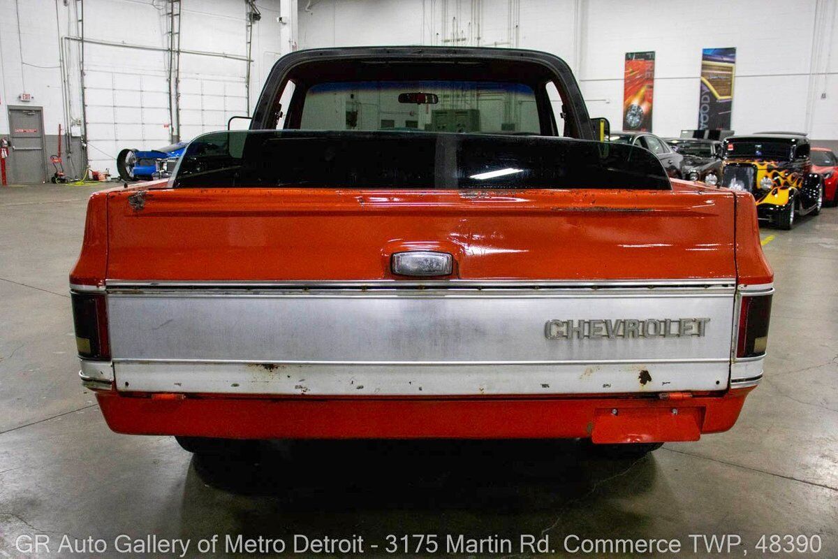 Chevrolet-K5-Blazer-1977-Orange-Brown-0-6