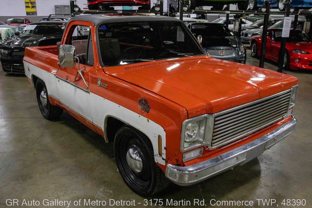 Chevrolet-K5-Blazer-1977-Orange-Brown-0-9