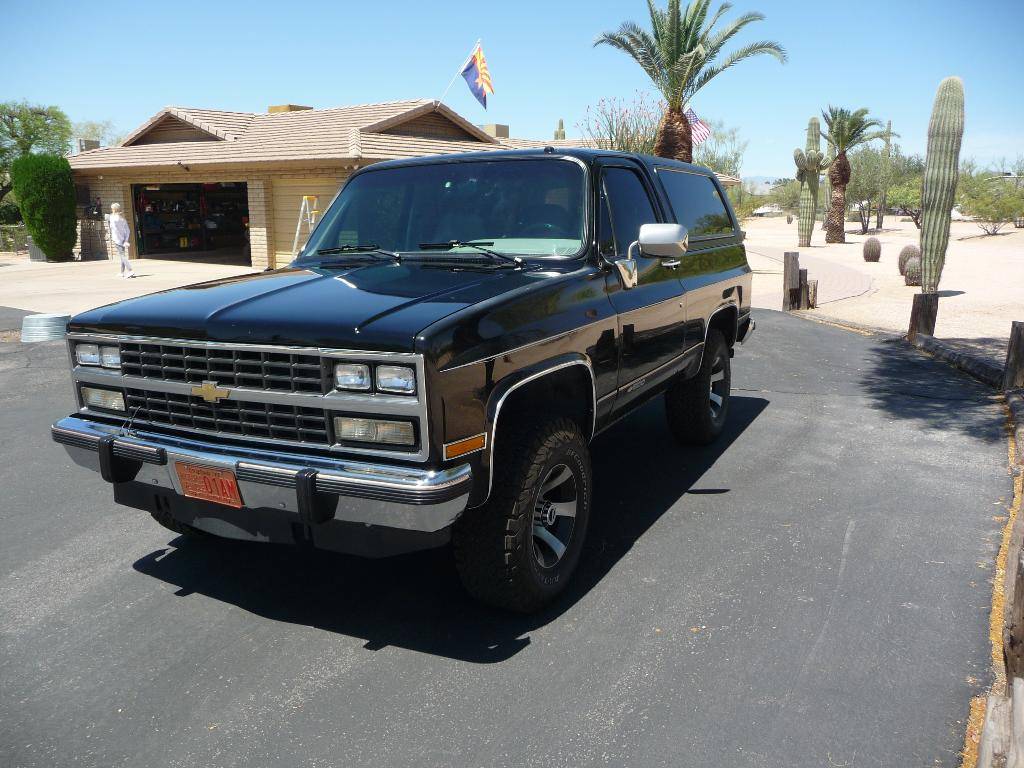 Chevrolet-K5-blazer-1991-black-265501-13