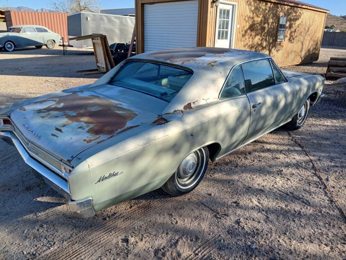 Chevrolet-Malibu-1966-green-10734-3