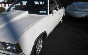 Chevrolet-Malibu-1979-1609-4