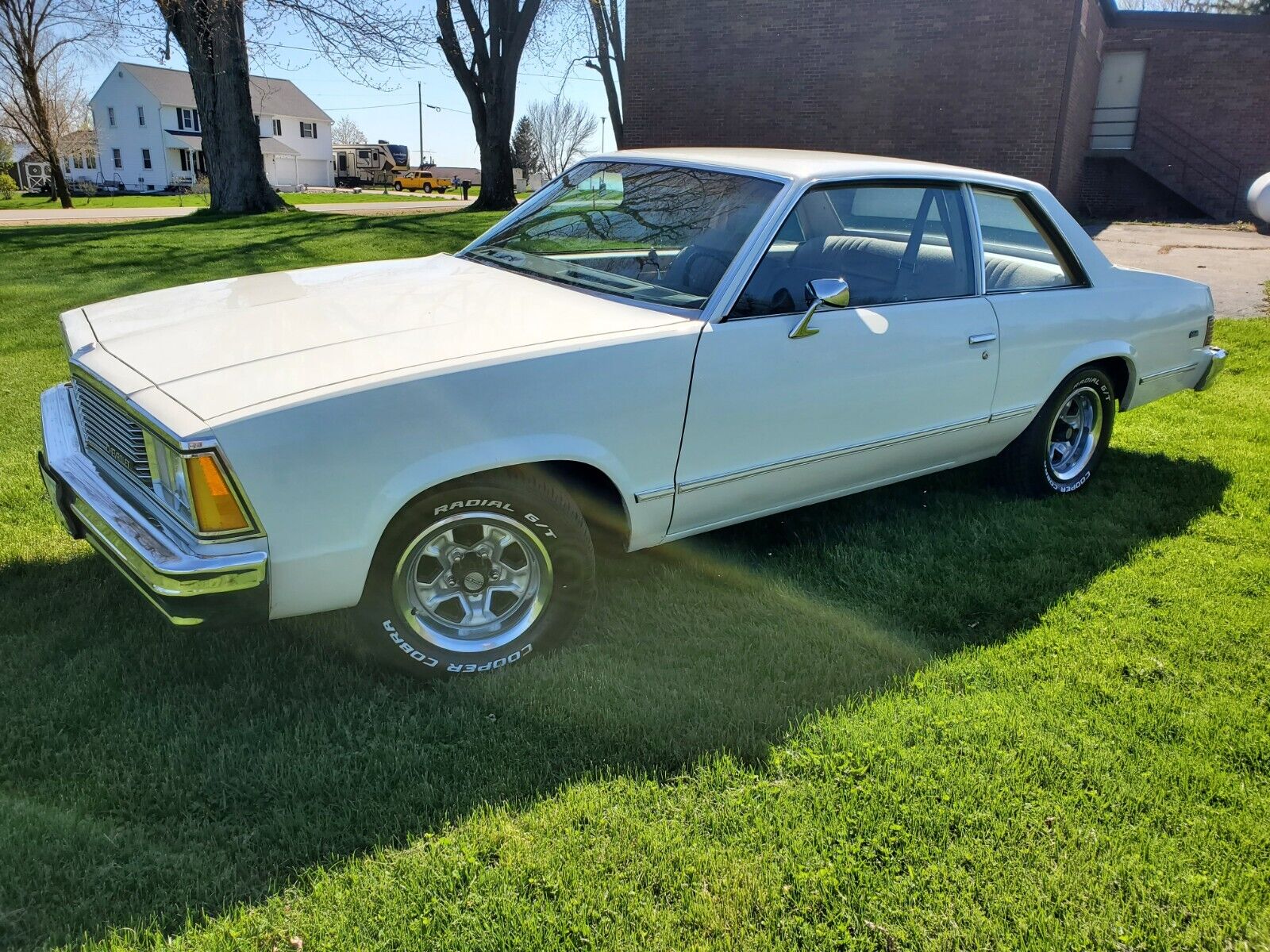 Chevrolet-Malibu-Coupe-1981-36