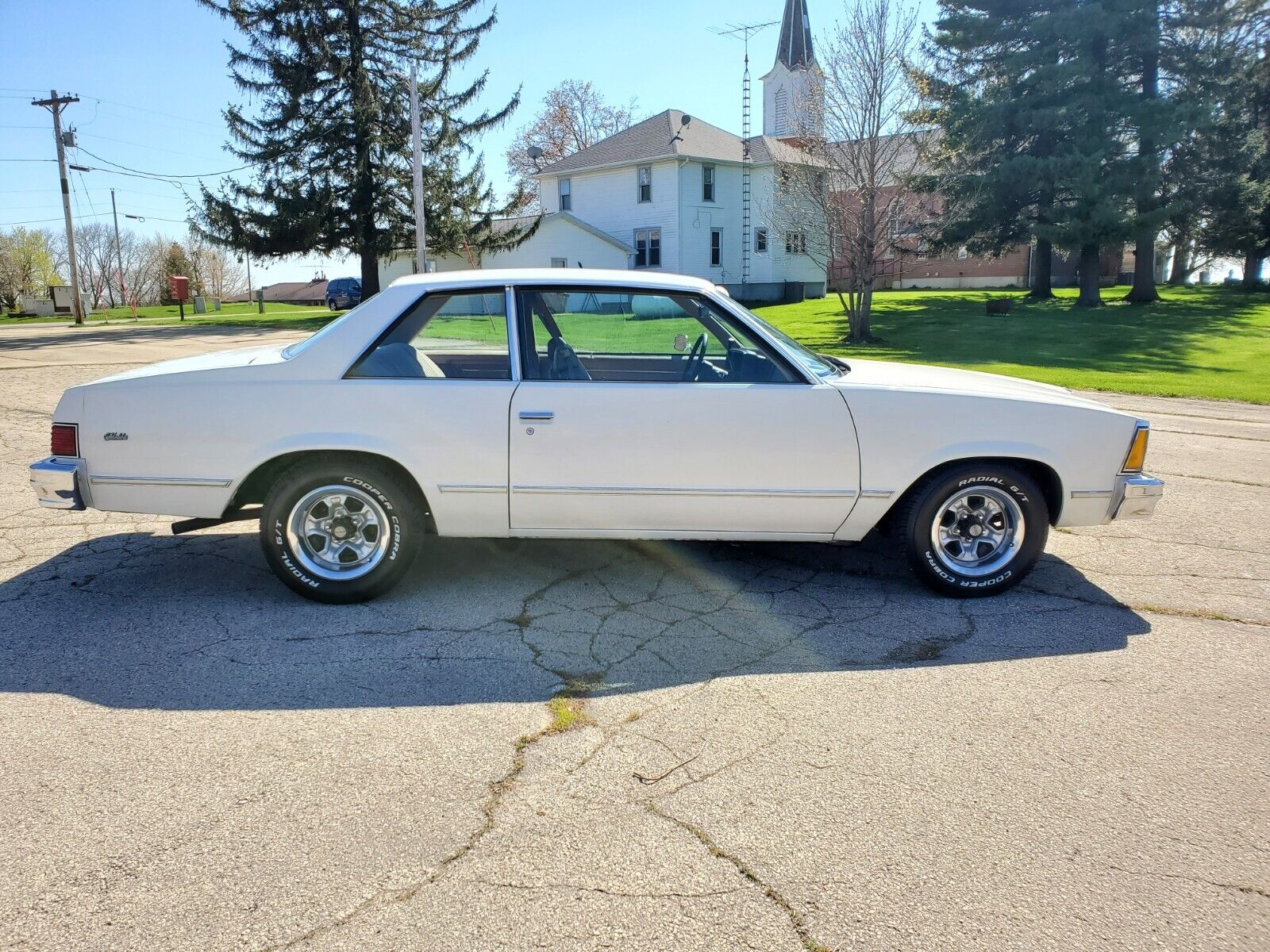 Chevrolet-Malibu-Coupe-1981-5