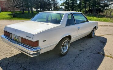 Chevrolet-Malibu-Coupe-1981-7