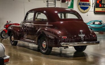 Chevrolet-Master-Deluxe-Berline-1941-Ruby-Maroon-Tan-104121-11