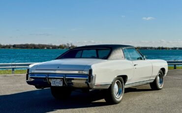 Chevrolet-Monte-Carlo-Coupe-1970-White-Black-128748-7