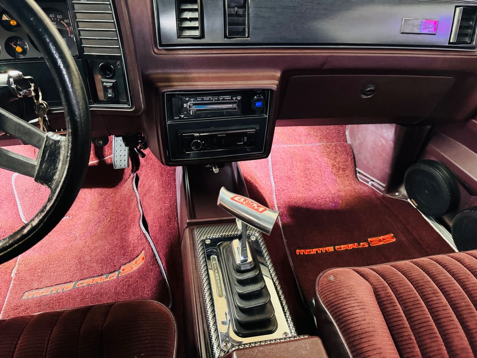 Chevrolet-Monte-Carlo-Coupe-1985-Burgundy-Burgundy-120057-34