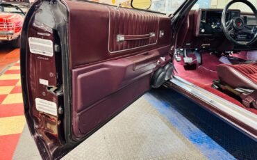 Chevrolet-Monte-Carlo-Coupe-1985-Burgundy-Burgundy-120057-37