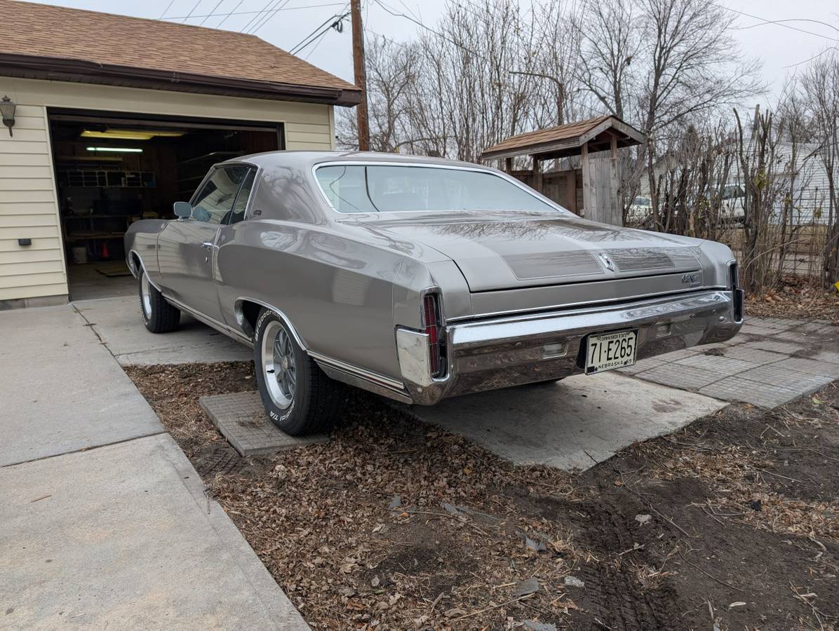 Chevrolet-Monte-carlo-1971-3