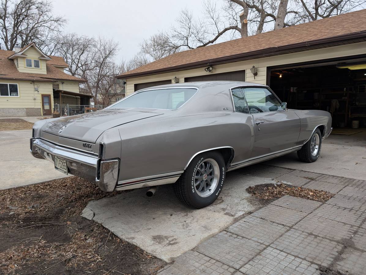 Chevrolet-Monte-carlo-1971-6